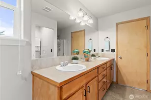 26834 226th Pl SE, Maple Valley, WA 98038 - Photo 34