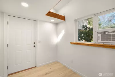 8129 NE 131st Street, Kirkland, WA 98034 - Photo 32