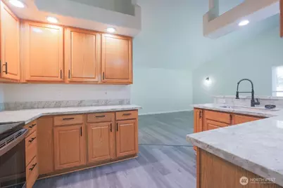 10720 Eustis Hunt Road E, Graham, WA 98338 - Photo 12