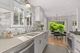 4010 NE 95th St, Seattle, WA 98115 - Photo 12