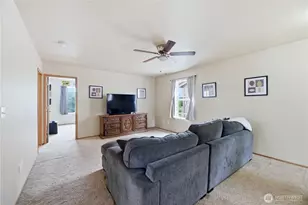 10007 Dragt St SE, Yelm, WA 98597 - Photo 16