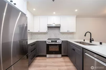 19410 Bothell Way NE #D102, Bothell, WA 98011 - Photo 8