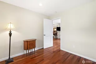 6917 Rainier Ave, Gig Harbor, WA 98335 - Photo 10