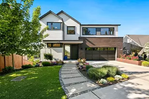 728 W Etruria St, Seattle, WA 98119 - Photo 2