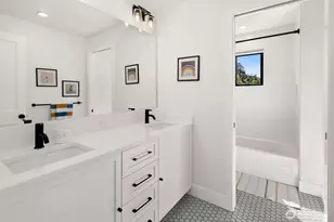 728 W Etruria St, Seattle, WA 98119 - Photo 24