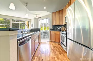 16141 Cleveland St, Redmond, WA 98052 - Photo 12
