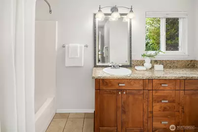 915 30th Avenue S, Seattle, WA 98144 - Photo 24