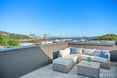 2310 W Newton Street, Seattle, WA 98199 - Photo 4