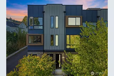 2310 W Newton Street, Seattle, WA 98199 - Photo 1
