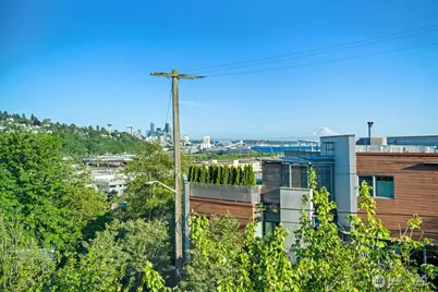 2310 W Newton Street, Seattle, WA 98199 - Photo 24