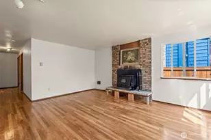 13721 37th Ave NE, Seattle, WA 98125 - Photo 6