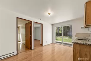 13721 37th Ave NE, Seattle, WA 98125 - Photo 12