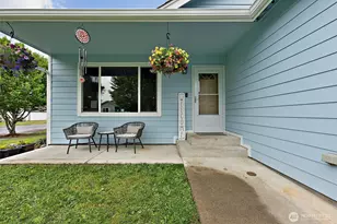 9997 Greenleaf Loop SE, Yelm, WA 98597 - Photo 4