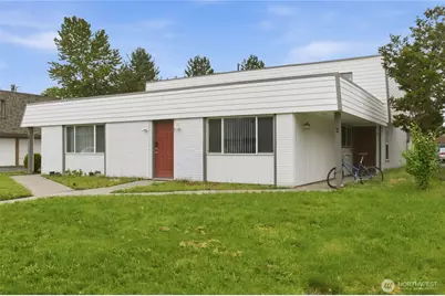 16 147th Avenue SE, Bellevue, WA 98007 - Photo 2