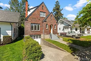 942 S Ridgewood Ave, Tacoma, WA 98405 - Photo 2