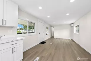 12200 Stone Ave N, Seattle, WA 98133 - Photo 8