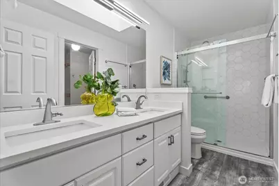 13274 NE 182nd Street, Woodinville, WA 98072 - Photo 16