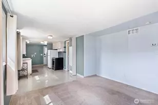 805 1/2 4th Ave SW, Puyallup, WA 98371 - Photo 10