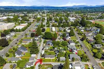 805 1/2 4th Avenue SW, Puyallup, WA 98371 - Photo 2