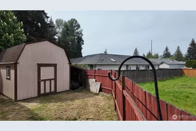 18621 Smokey Point Boulevard, Arlington, WA 98223 - Photo 16