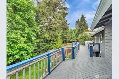 12818 NE 135th Street, Kirkland, WA 98034 - Photo 14