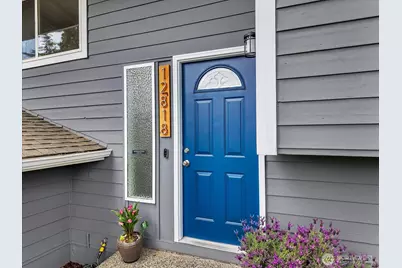 12818 NE 135th Street, Kirkland, WA 98034 - Photo 2