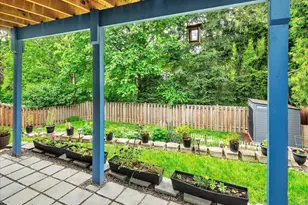 12818 NE 135th St, Kirkland, WA 98034 - Photo 28