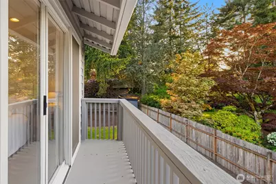 8533 SE 76th Place, Mercer Island, WA 98040 - Photo 12