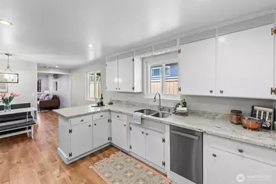 1005 N Stevens, Tacoma, WA 98406 - Photo 10