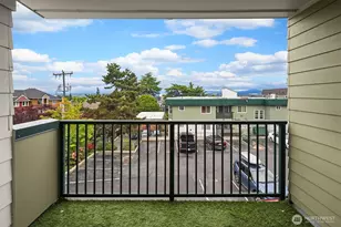 1818 18th Ave, Seattle, WA 98122 - Photo 16