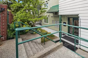 1818 18th Ave, Seattle, WA 98122 - Photo 18