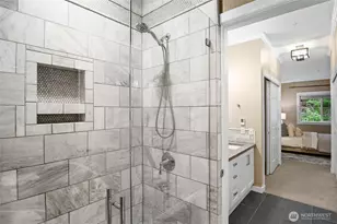 18505 SE Newport Way, Issaquah, WA 98027 - Photo 18