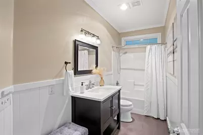 18505 SE Newport Way #D118, Issaquah, WA 98027 - Photo 26