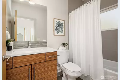 7349 California Avenue SW, Seattle, WA 98136 - Photo 24