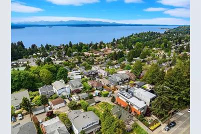 7349 California Avenue SW, Seattle, WA 98136 - Photo 36