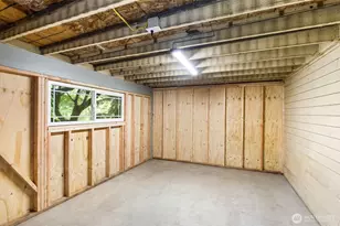 14102 SE 42nd St, Bellevue, WA 98006 - Photo 34