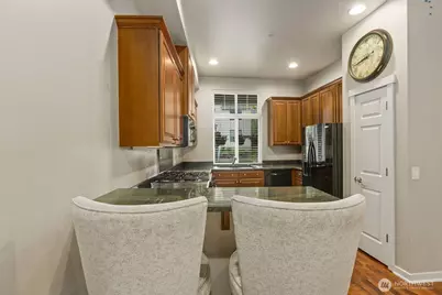 1618 Huckelberry Circle, Issaquah, WA 98029 - Photo 10