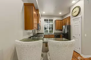 1618 Huckelberry Circle, Issaquah, WA 98029 - Photo 10