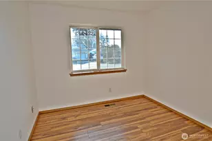 910 11th St SE, Puyallup, WA 98372 - Photo 18
