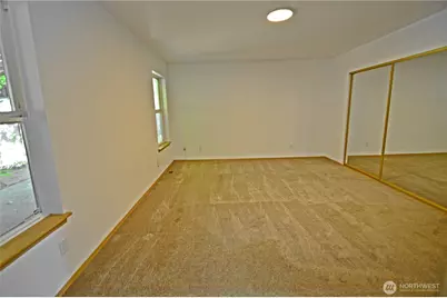 910 11th Street SE, Puyallup, WA 98372 - Photo 12