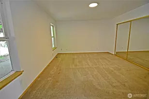 910 11th St SE, Puyallup, WA 98372 - Photo 12