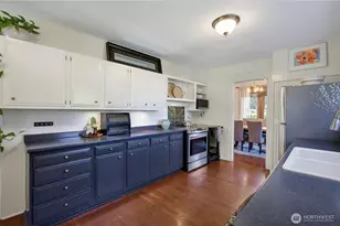 8029 60th Dr NE, Marysville, WA 98270 - Photo 18