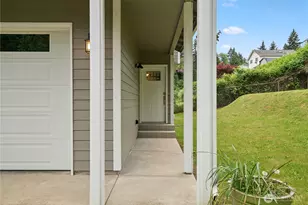 7270 E Grandview St, Port Orchard, WA 98366 - Photo 4