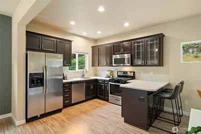 7270 E Grandview Street, Port Orchard, WA 98366 - Photo 6