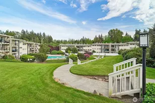 12700 NE 8th St, Bellevue, WA 98005 - Photo 20
