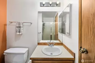 75 NW Columbia Dr, Oak Harbor, WA 98277 - Photo 20