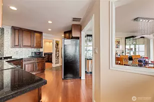 1919 SW Cove Point Rd, Burien, WA 98146 - Photo 14