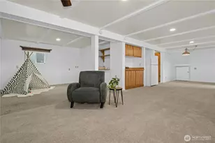 31025 E Lake Morton Dr SE, Kent, WA 98042 - Photo 18
