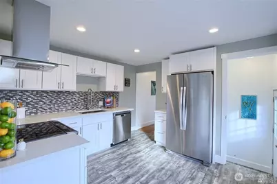 8006 25th Avenue NW, Seattle, WA 98117 - Photo 4