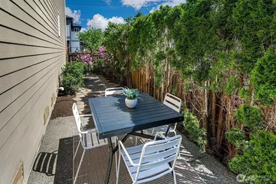 107 29th Avenue E, Seattle, WA 98112 - Photo 14